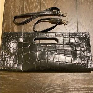 Michael kors clutch